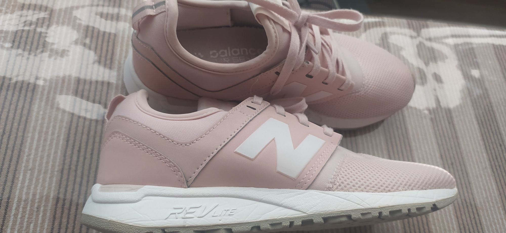 Маратонки New balance 37.5