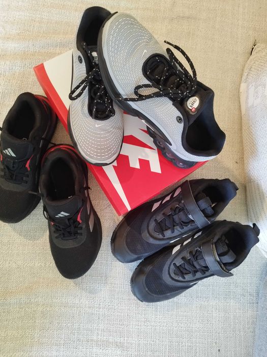 маратонки Adidas 39