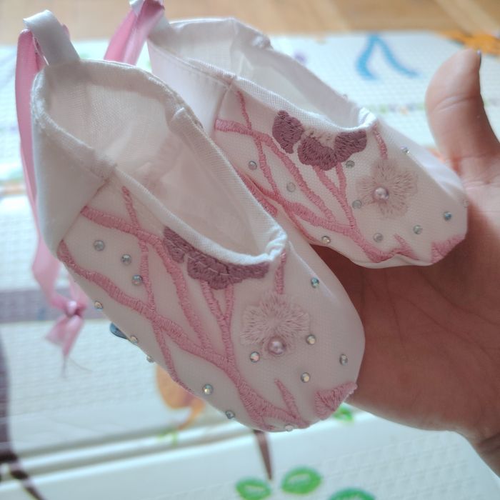 Rochita cu trenă pentru botez și bolerou