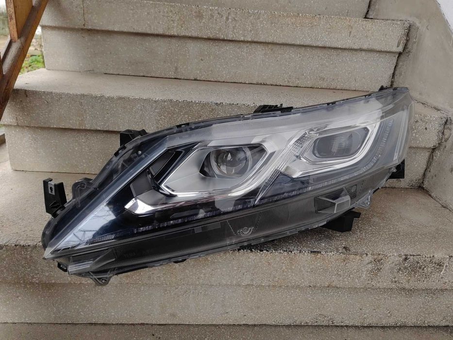 Фар Mitsubishi Eclipse Cross FULL LED ляв / Фар Митсубиши Еклипс Крос