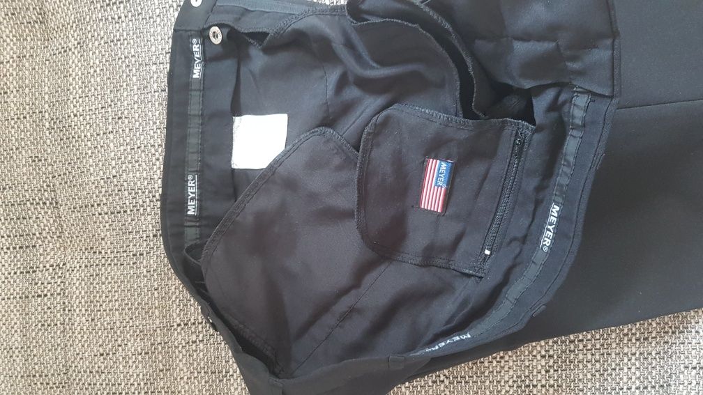 Vand pantaloni eleganti Meyer