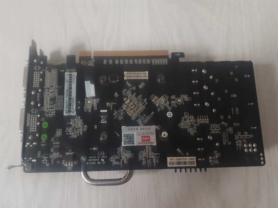 Прадаю видеокарту Geforce nvidia gtx750 ti