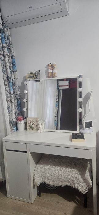Masă/birou machiaj cu oglindă