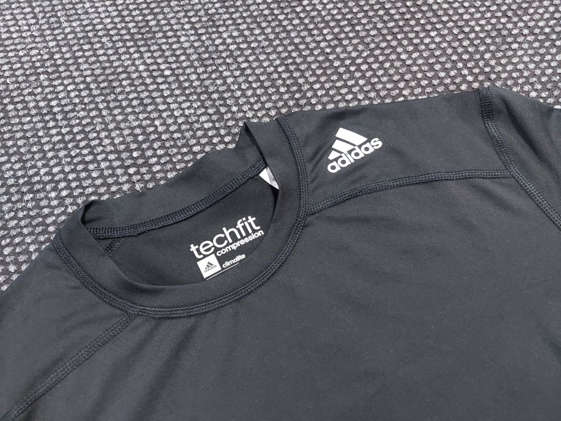 Adidas techfit  мъжка тениска L