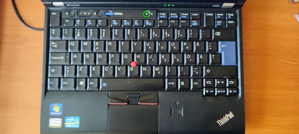 Продавам лаптоп Lenovo Core i7
