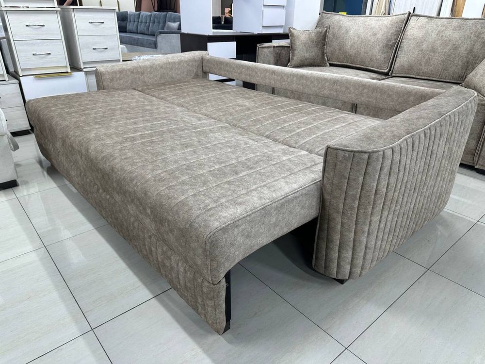 Прямой диван от Comfort mebel