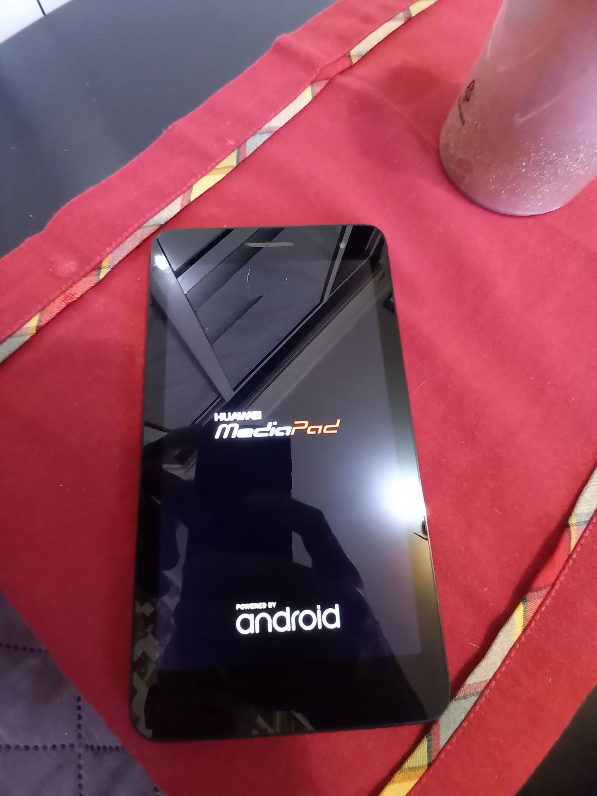 Таблет Media Pad