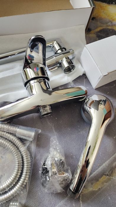 С м е с и т е л ь на в а н н у ю