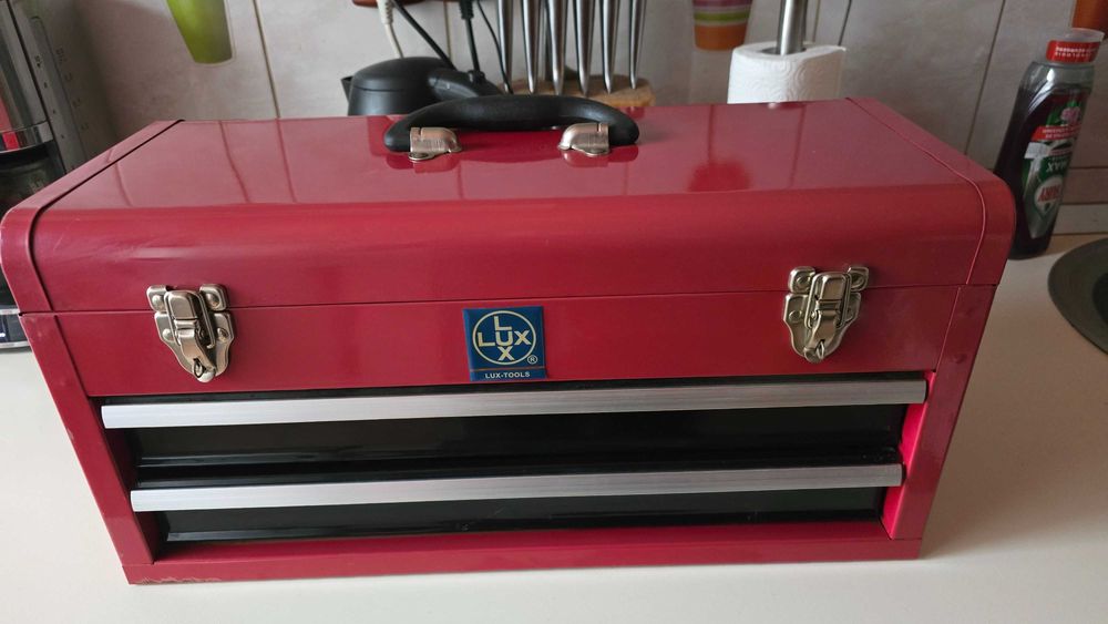 Trusa scule Lux Tools, 71 piese, rosu