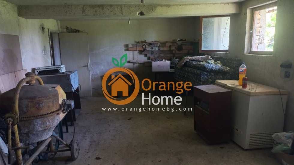 Продава се Къща в с. Орешак, Област Варна - 240 кв.м за 1042 €/кв.м - Снимка #10