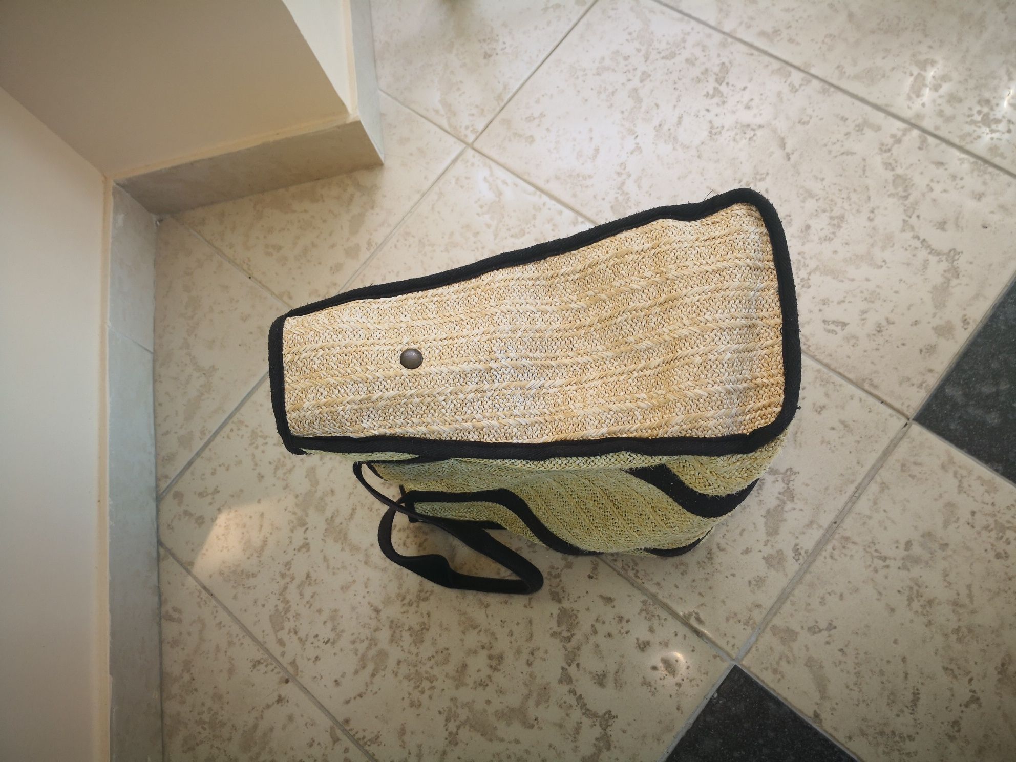 Дамски чанти, Furla, Jack wolfskin, Roxy.