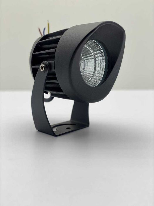 Proyektor Chiroqlar | Luch fasadniy kalona | LED Прожекторы