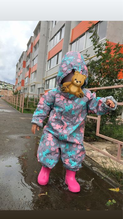Продам детский комбинезон (осень- весна)