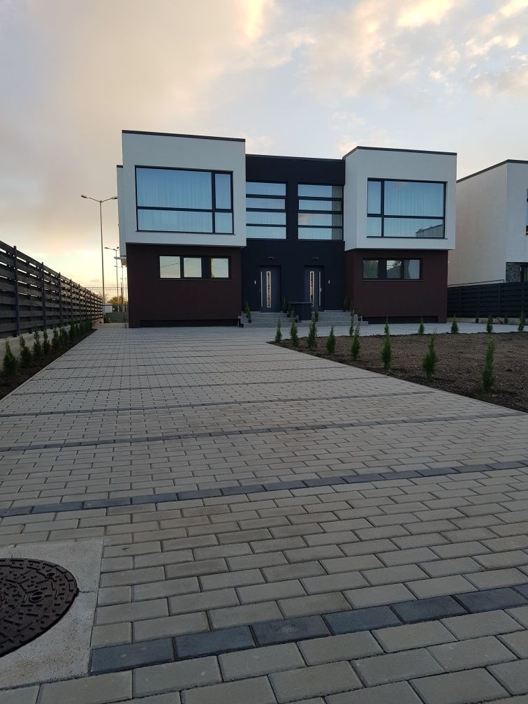INCHIRIEZ/VAND vila Galați an constructie 2023