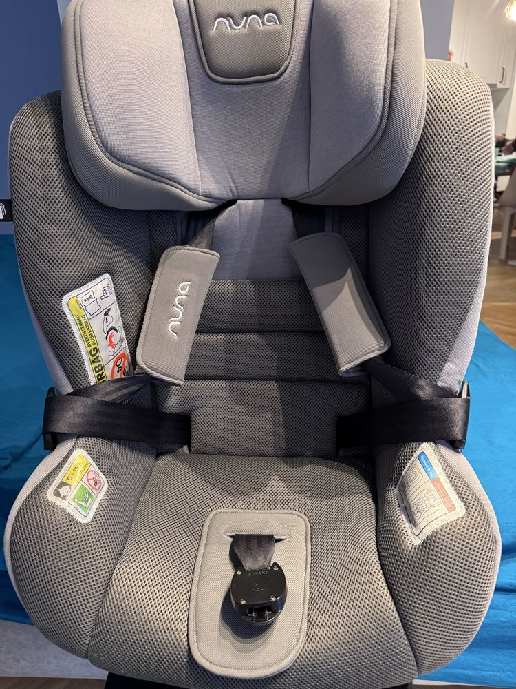 Nuna – Scaun auto cu isofix REBL 360