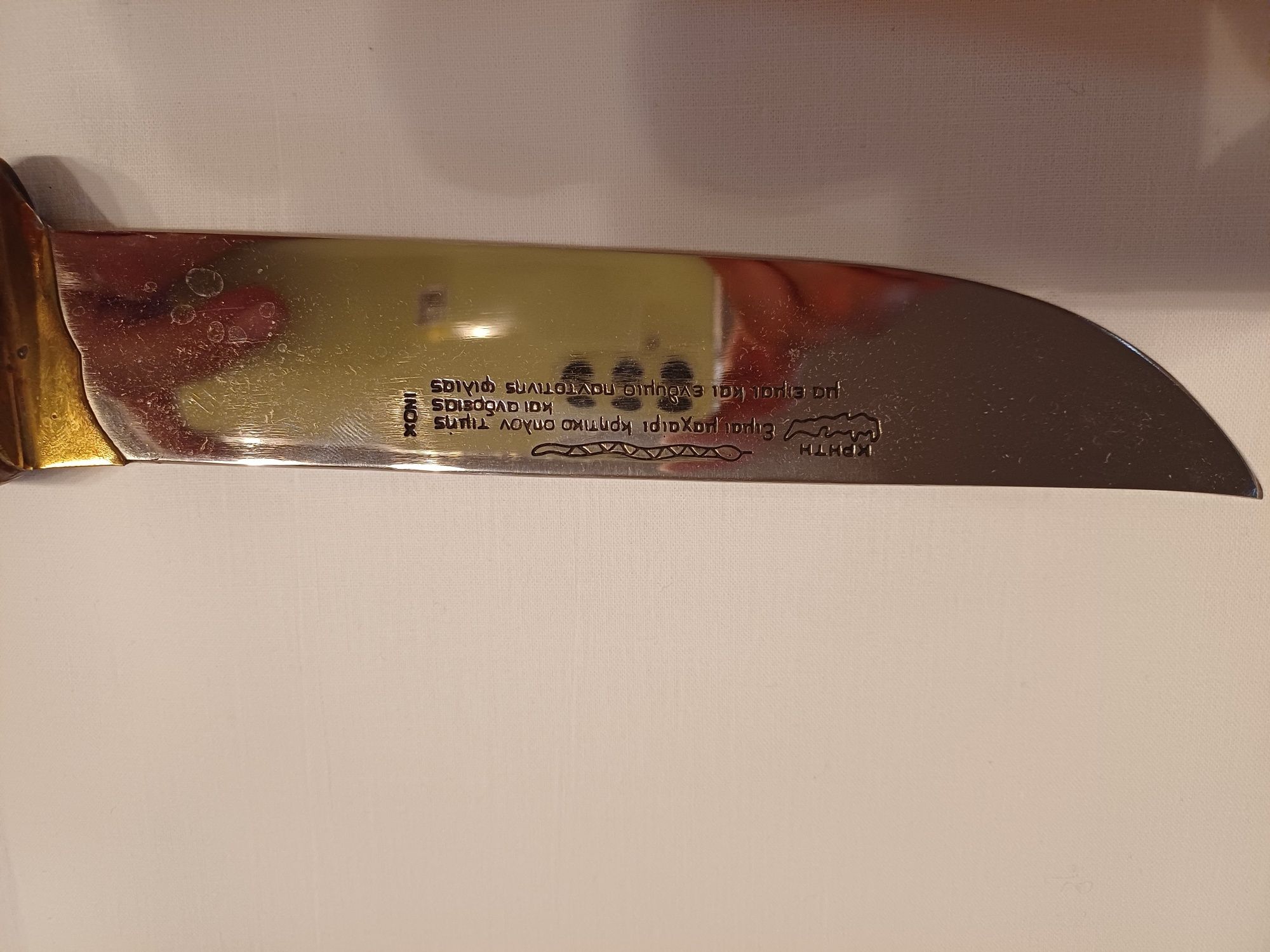Продавам лот стари ловджийски ножове