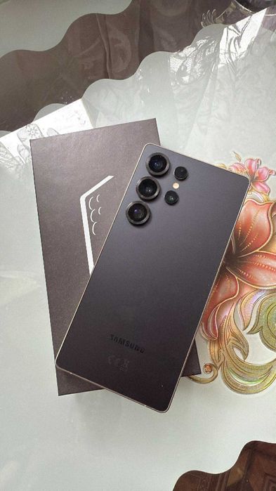 Продавам samsung s25 ultra
