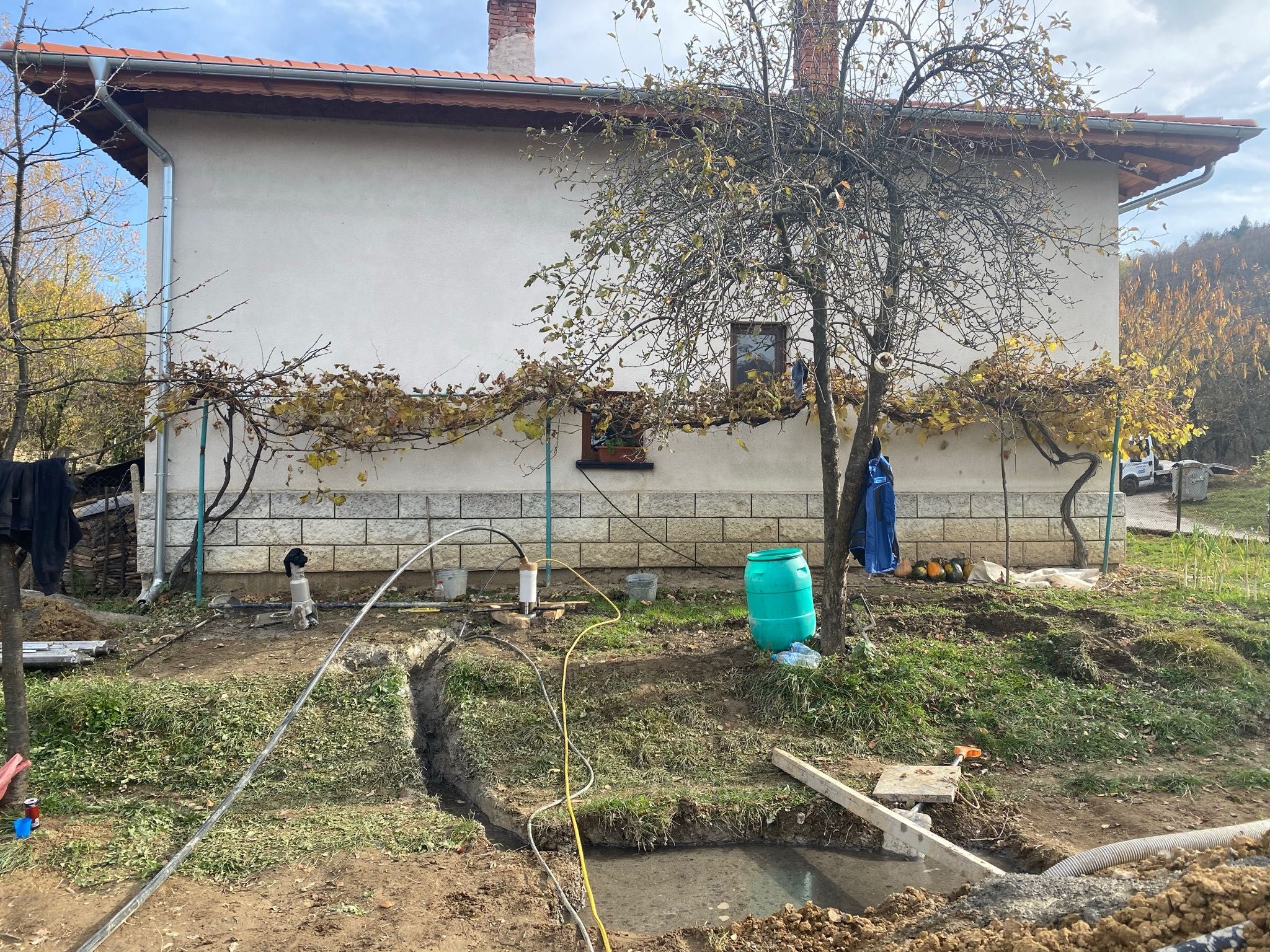 Сондажи за вода,биене на сонда,сонда,водоснабдяване,сондаж за термопом