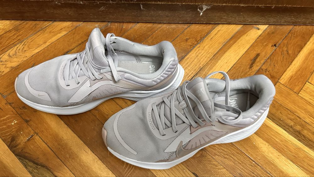 Оригинални маратонки Nike 38 номер