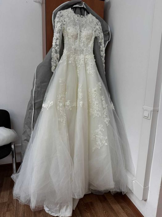 Свадебное платье размер 42