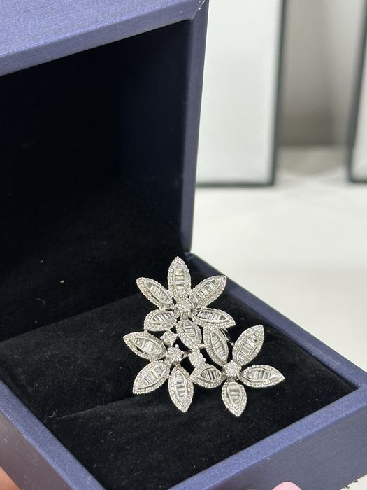 Inel diamante naturale model Van cleef
