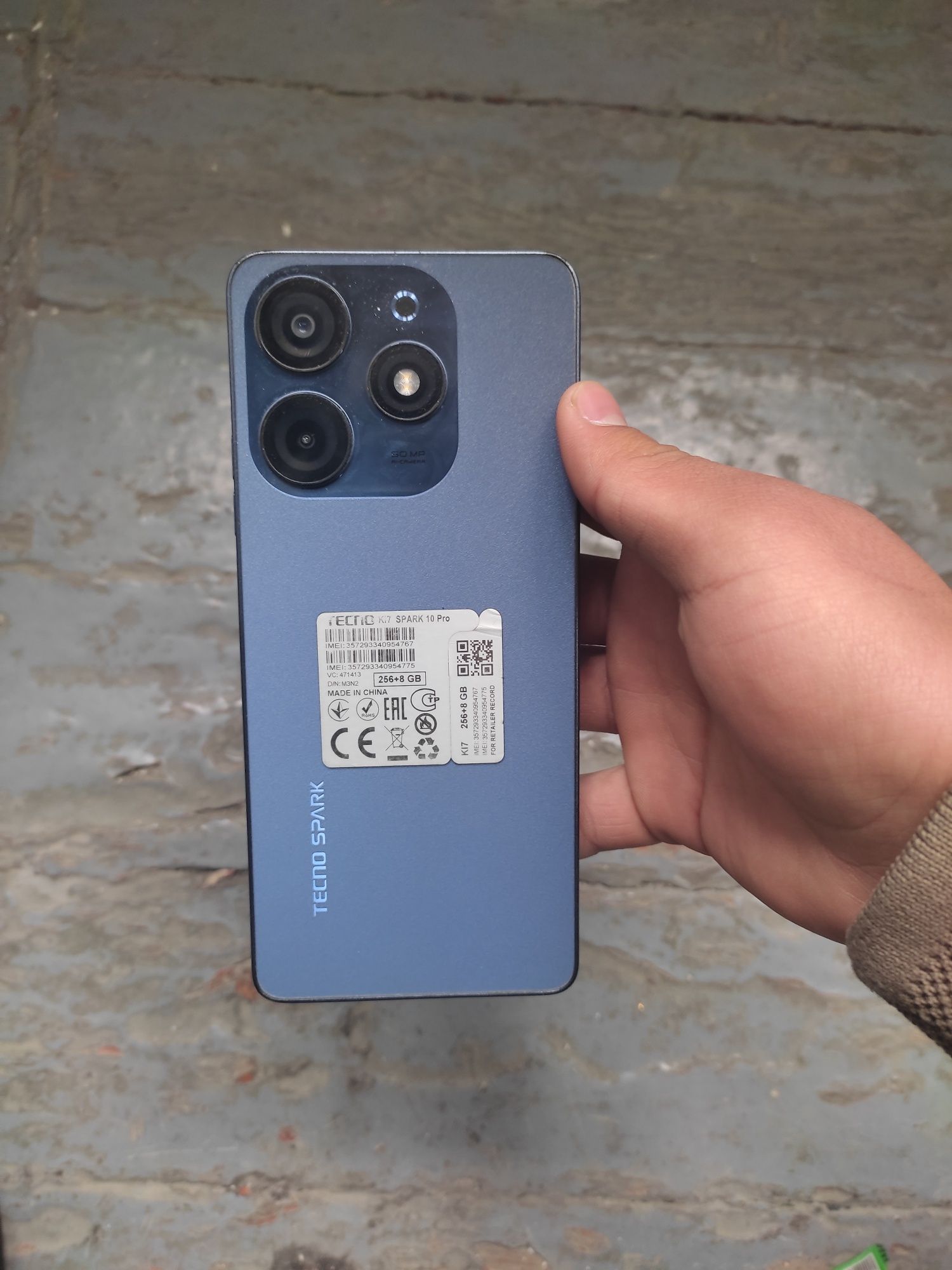 Tecno spark 10 pro ideal