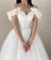 Шикарное свадебное платье 2024 года