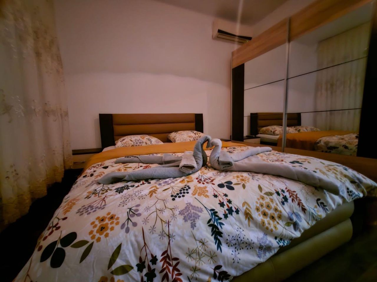 Дава се под наем Тристаен апартамент в Пловдив, Гагарин - 90 кв.м за 450 € - Снимка #2