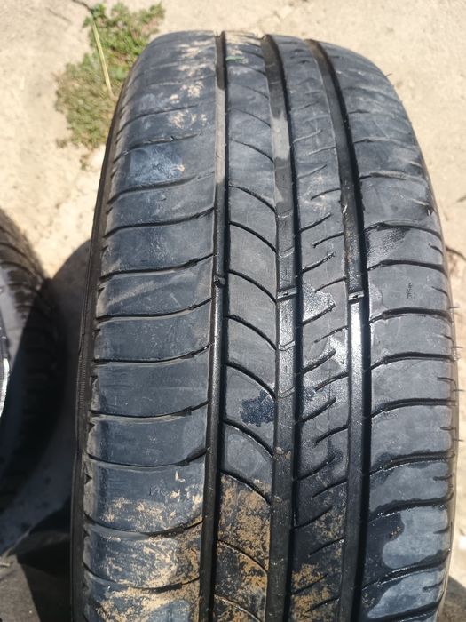 Vând 4 jante volvo