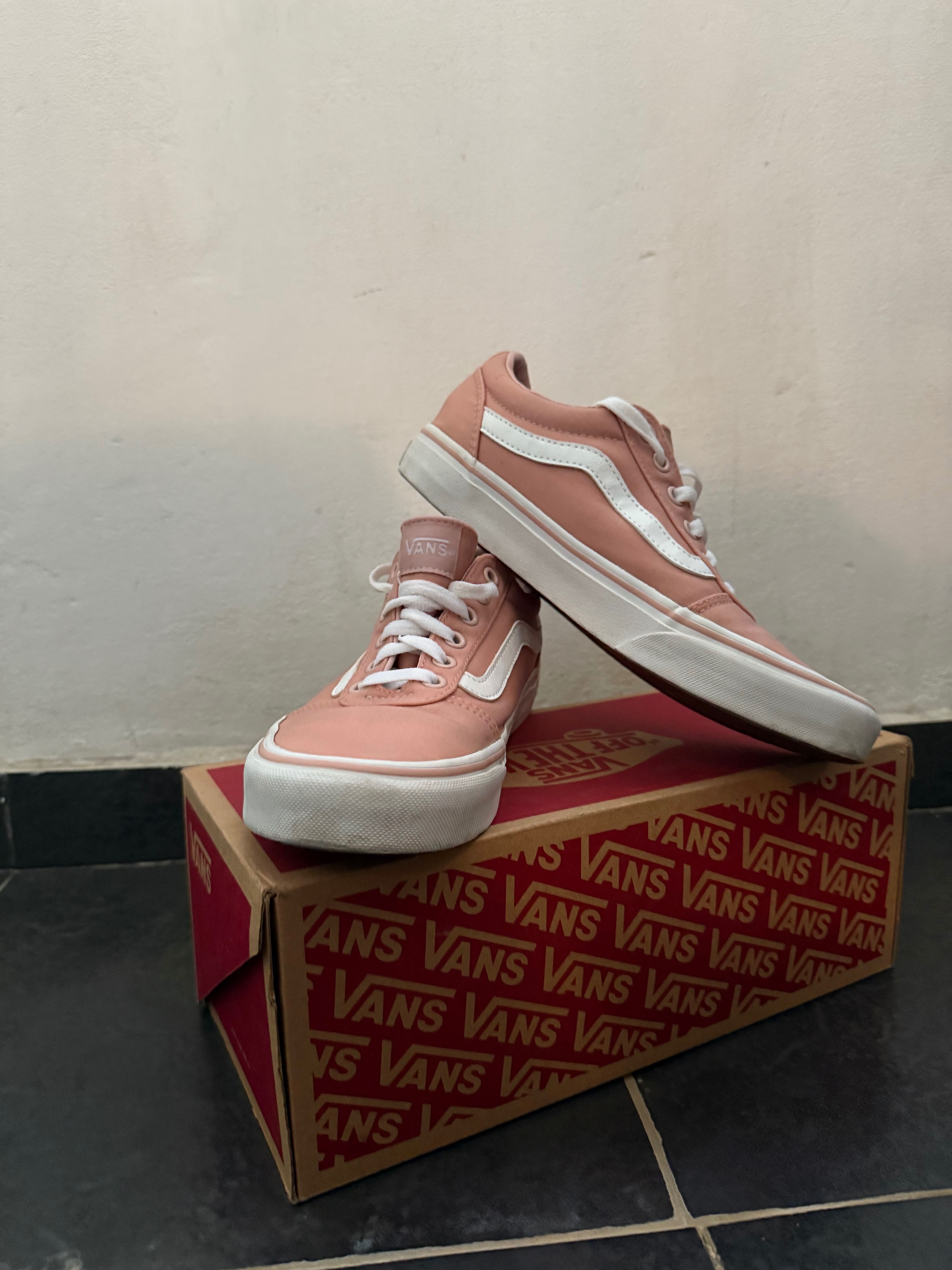 Кецове Vans off the wall