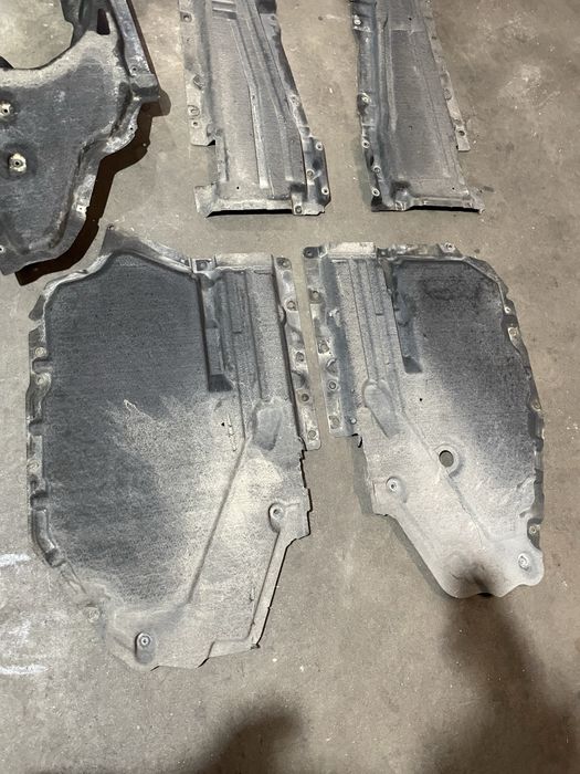 Кора/ подкалник БМВ Х5, Ф15, Х6, Ф16 (podkalnik bmw f15)