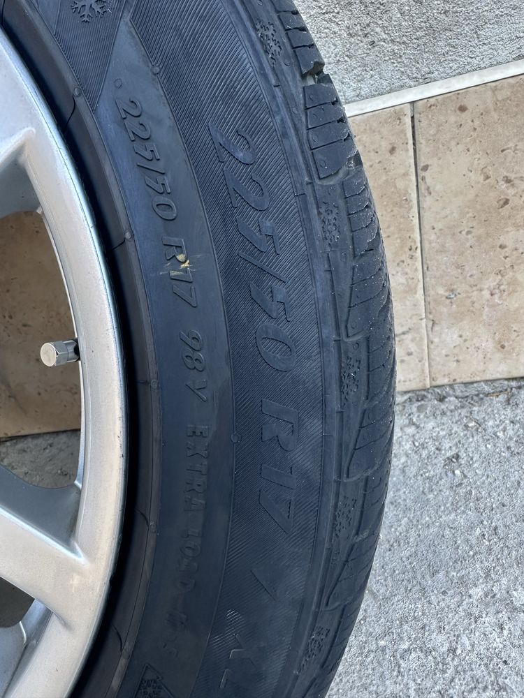 Джанти 17 с гуми 225/50 Mercedes CLS W219