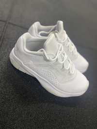 Air Jordan 11 CMFT Low White