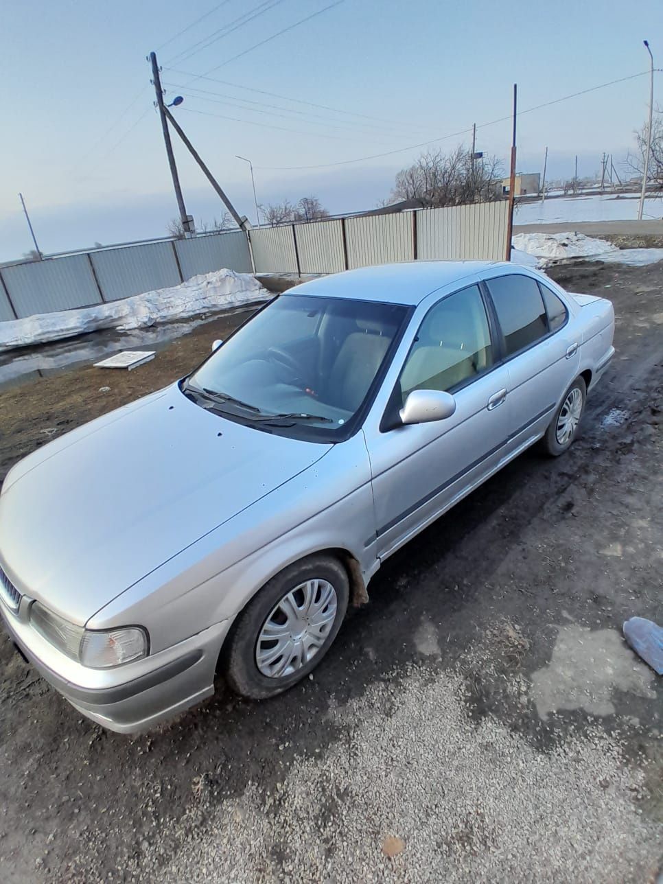 Nissan sunny 2002 год