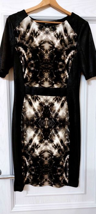 Продам платья недорого