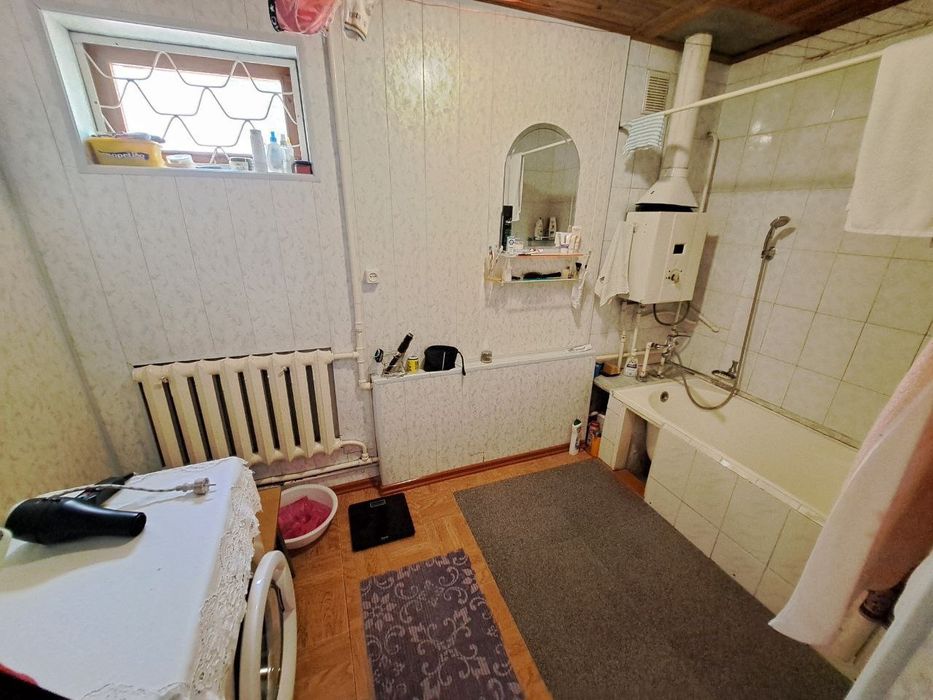 3 ком. ДОМ на участке 4,2 сотки. Мирзо-Улугбек р-н, ул. Буюк Ипак Йули