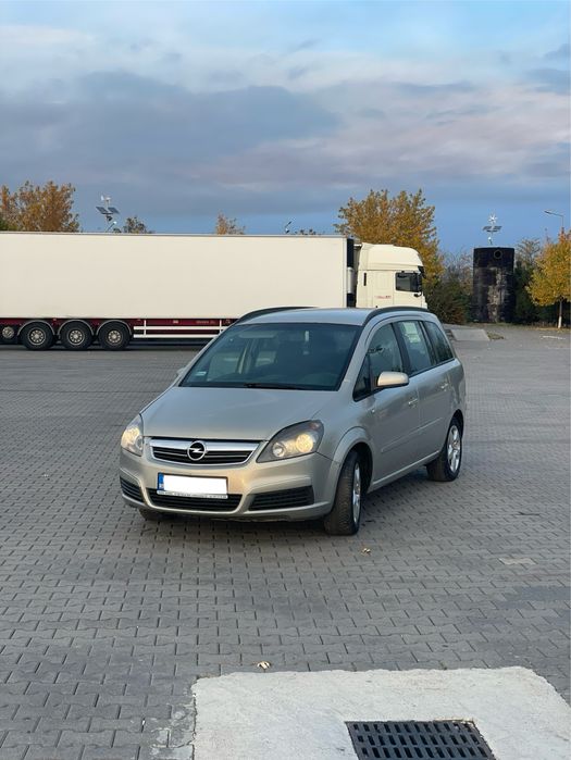 Opel zafira 1,9 d  7 locuri