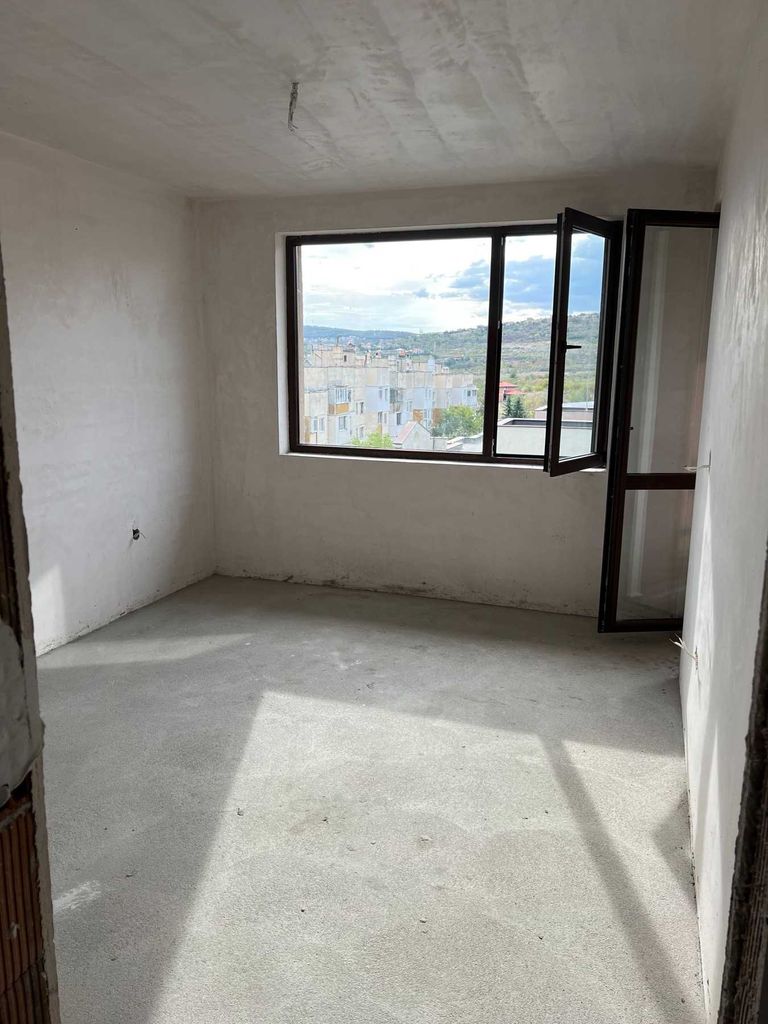 Продава се Тристаен апартамент в Стара Загора, Железник - център - 104 кв.м за 1029 €/кв.м - Снимка #6
