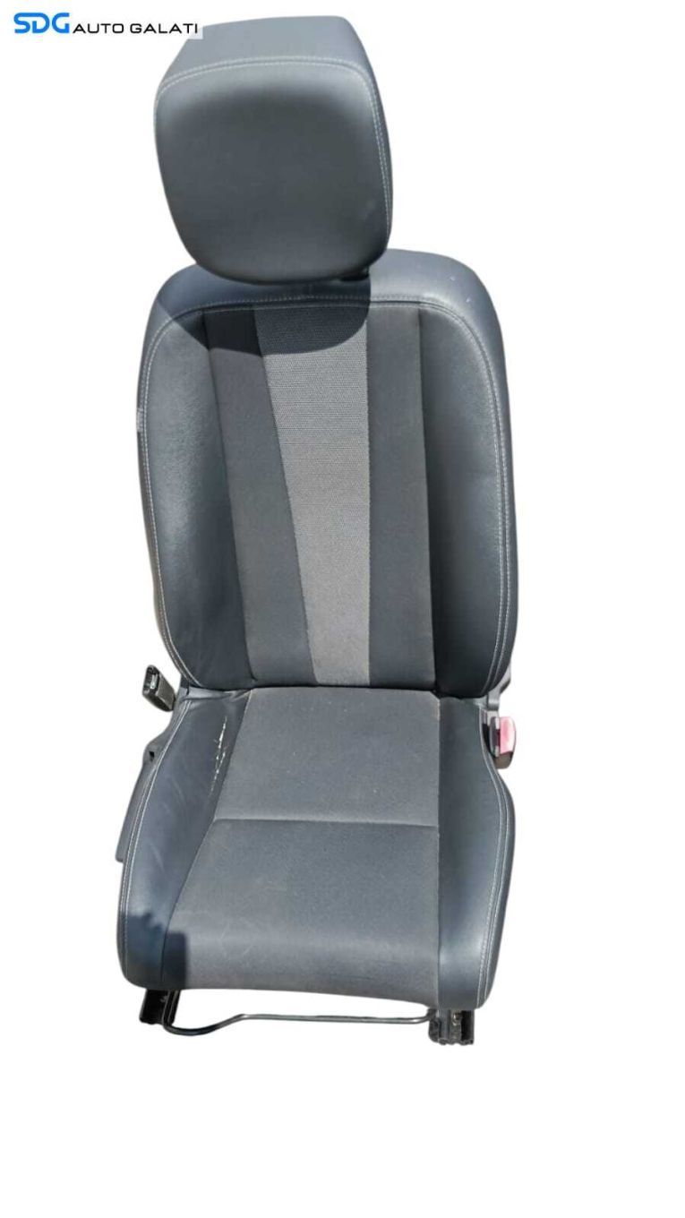Interior Semipiele Semi Piele Alcantara Scaun Scaune Fata Stanga Dreapta si Bancheta cu Spatar Renault Megane 3 Hatchback 2008 - 2015 [M8292]