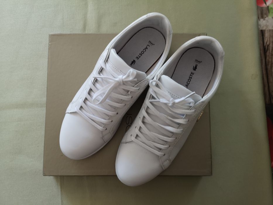Adidași albi Lacoste ORIGINALI pt femei mărimea 38