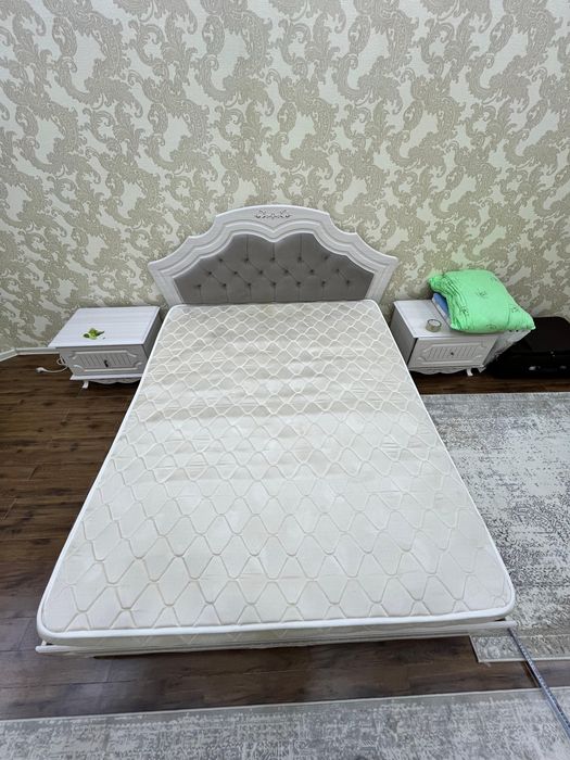 Продаю удобный матрас размером 160×200 см.