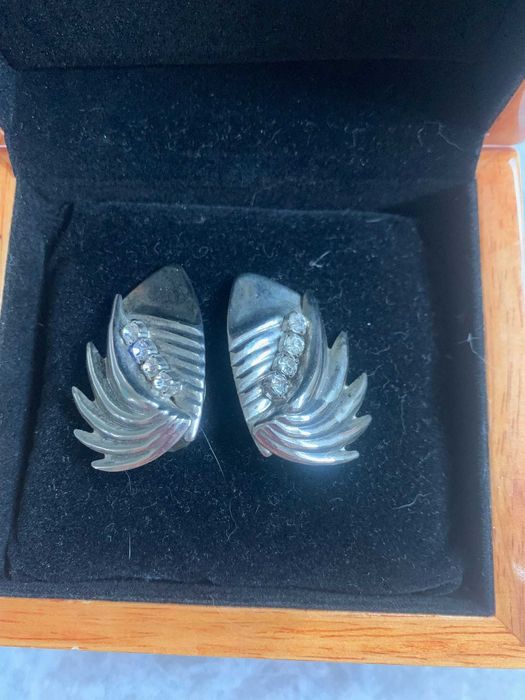 продавам бижутерия