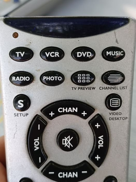 Telecomanda universala OneForAll URC-7030 & Medion