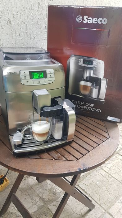 Каферобот Saeco Intelia EVO One Touch Cappuccino Inox. Обслужен изцяло