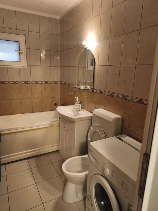Vând apartament ap cu două camere in cartierul Maguri