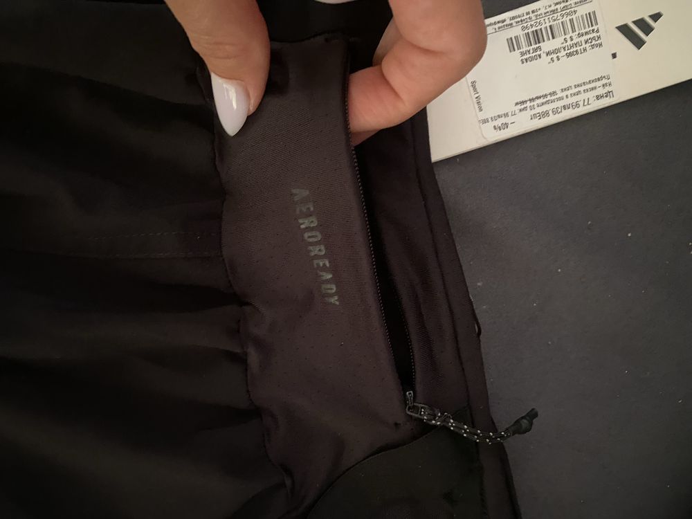 Нови дамски къси гащи Adidas terrex S