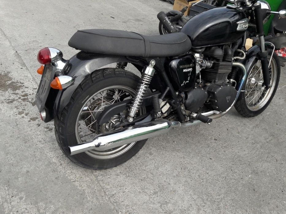 Мотоциклет Триумф Боневиле Т100(TRIUMPH BONNEVILLE T100)-НА Части