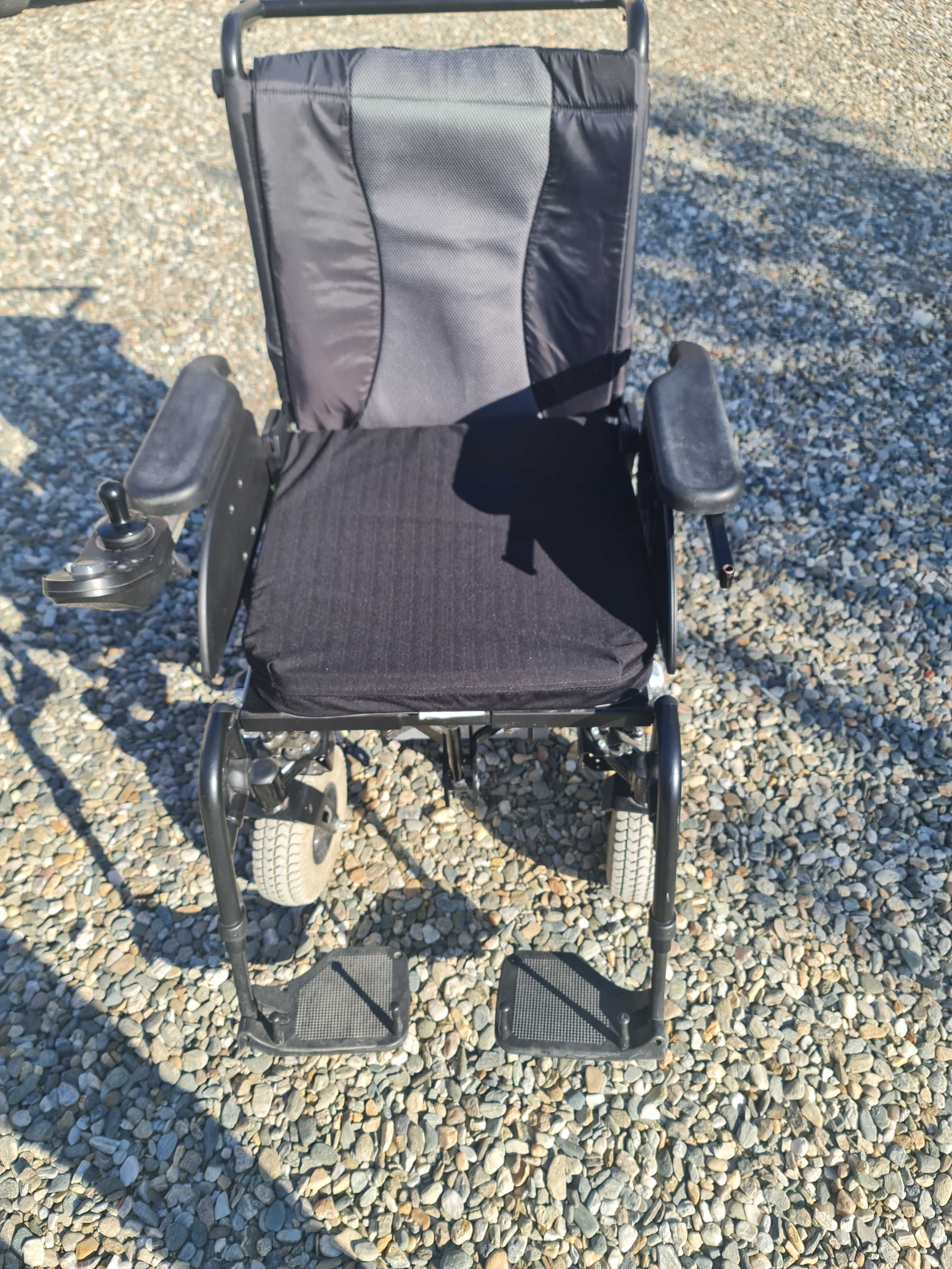 Scaun electric Invacare