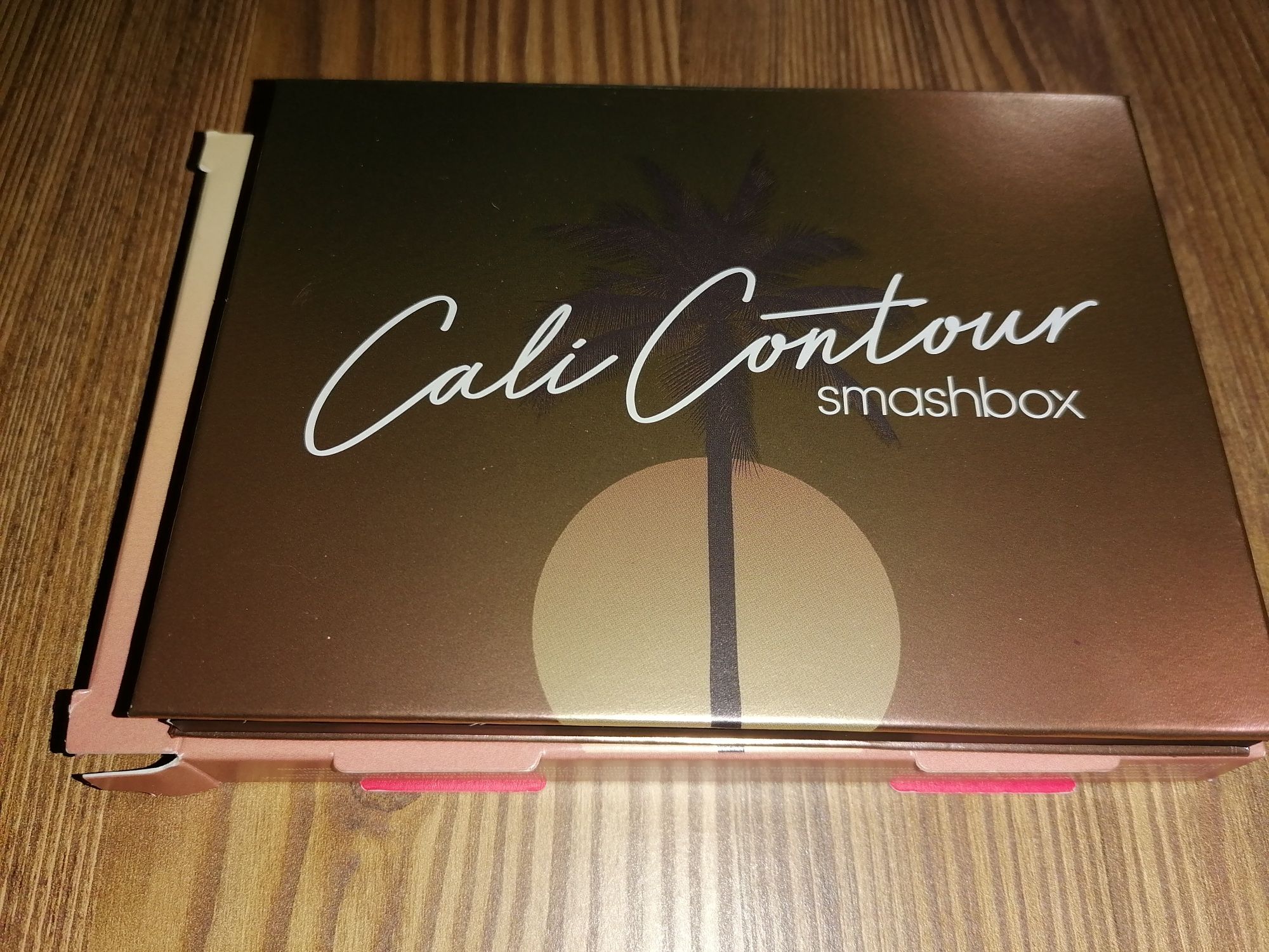 Нова Smashbox Cali Contour Palette контурираща палитра 49лв