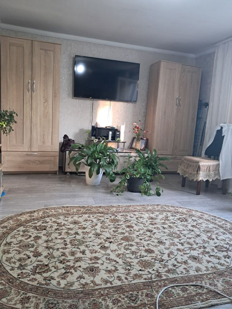 Меняю 4х комнатный дом